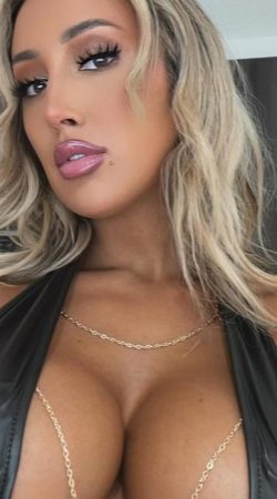 Nebbia Viola il tuo sogno di passione e mistero avvolgente